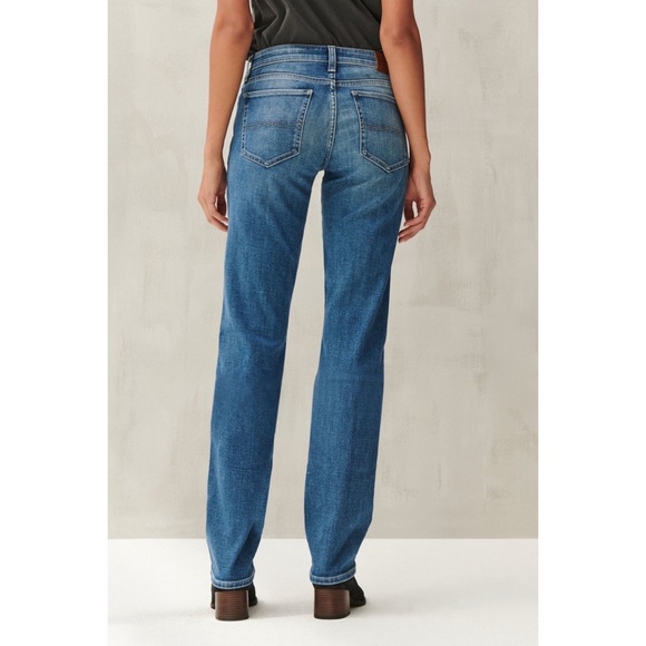 Free with purchase over $30 / Lucky Brand Jeans Mid Rise Sweet Straight Size 28 - Picture 4 of 8